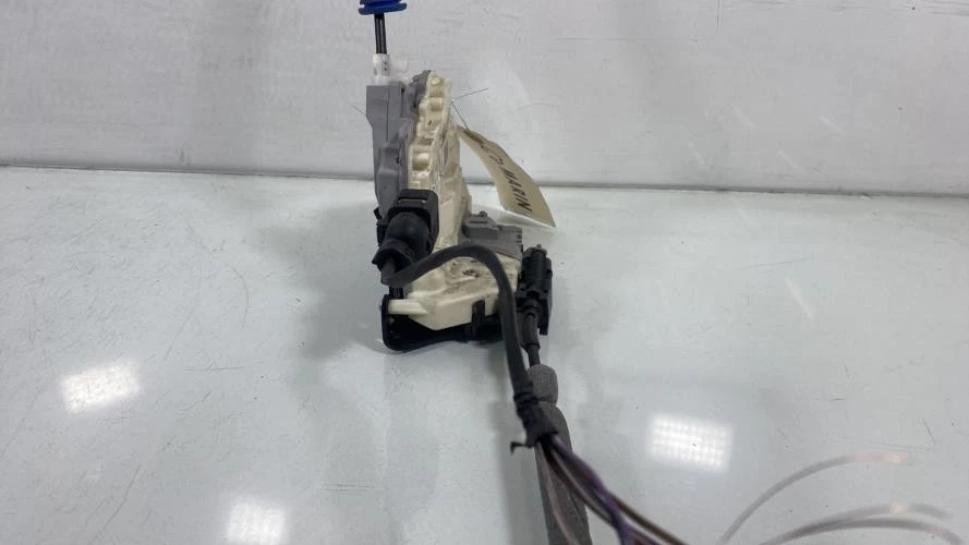 Serrure arriere gauche VOLKSWAGEN TIGUAN 1 PHASE 1 3C4839015A - Photo 3/4