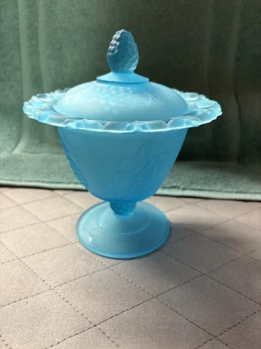 VTG Indiana Glass Frosted Satin Blue Grapes Pedestal Lidded Compote/Candy Dish
