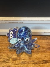 Dynasty Gallery Blue Art Glass Octopus Glow in the Dark Paperweight Figurine