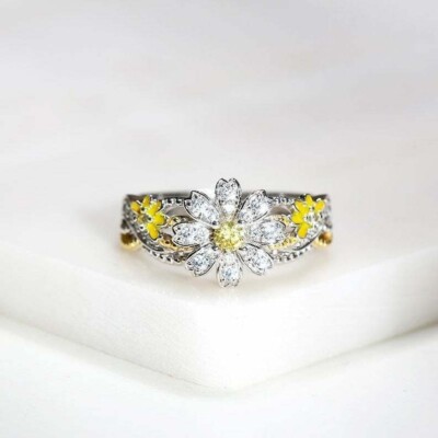 Stunning Sunflower 1 Ct Lab Created Diamond Citrine Yellow Engagement Ring