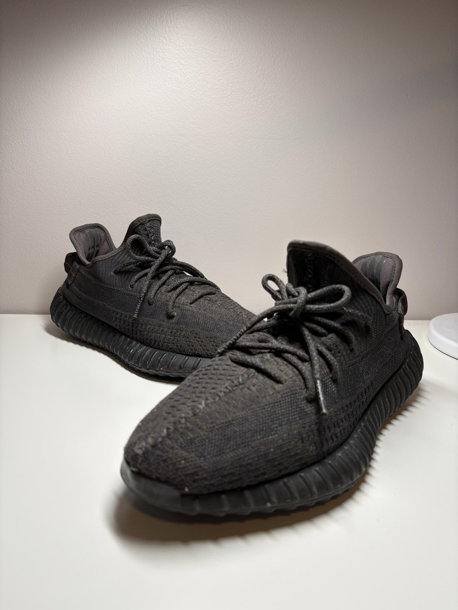 Size adidas Yeezy Boost 350 V2 Low Black Non-Reflective