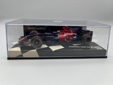 Minichamps 400080015 Maßstab 1:43 Scuderia Toro Rosso STR3 Sebastian Vettel