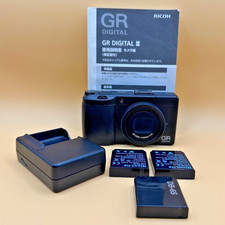 Ricoh / GR Digital III 10MP Digital Camera Black 28mm f/1.9 Lens w/ 3 Batteries