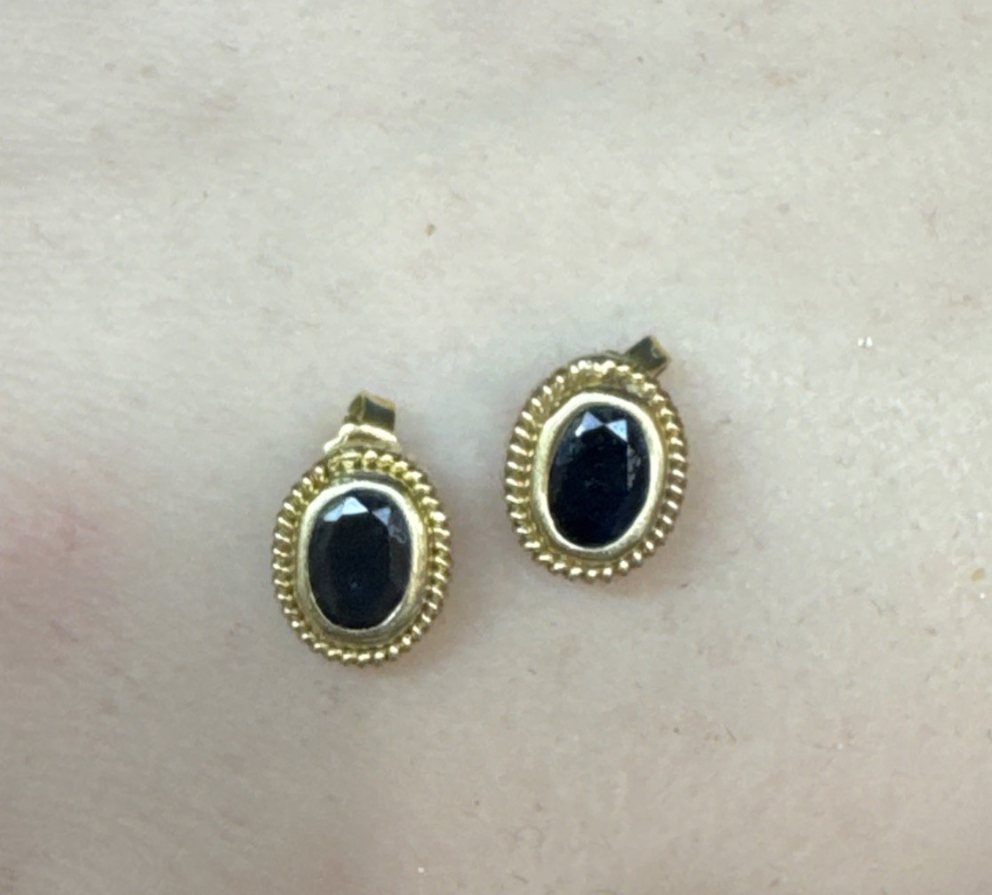 Picture 1 of 5