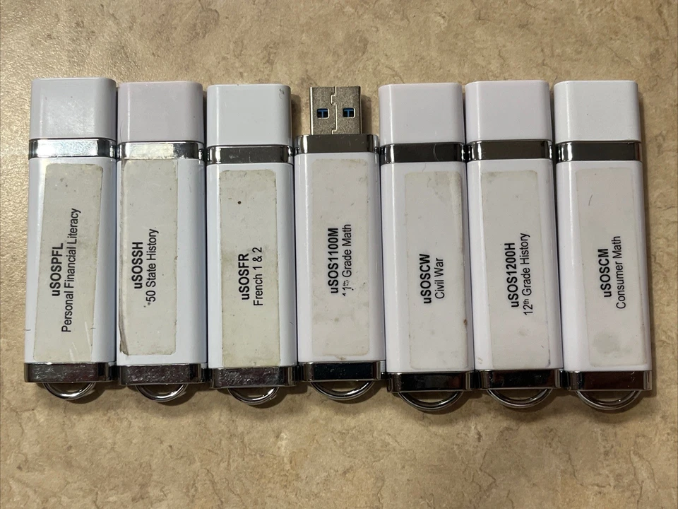 Unidades USB para escuela encendidas - Lote de 7 Foto 2 de 3