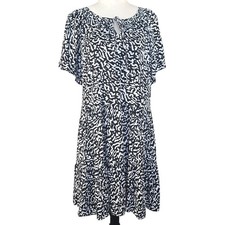NINE WEST Ruffle Dress Size M Black & White Abstract Rayon Short Sleeve