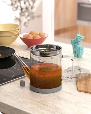 Glass Fat Separator Bacon Grease Container with Strainer Frying Oil Storage Can