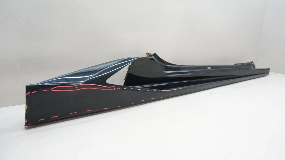 Lamborghini Huracán 2015-2016 panel basculante lateral derecho del pasajero OEM 4T0853124 Foto 2 de 4