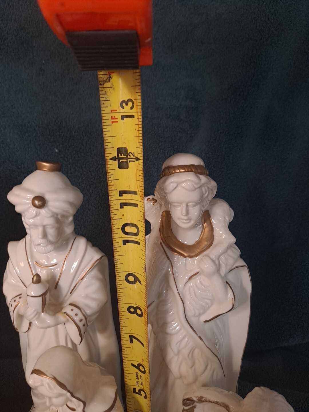 JCPenney 12 Piece Nativity Set 11 Porcelain Figurines With Wood Base