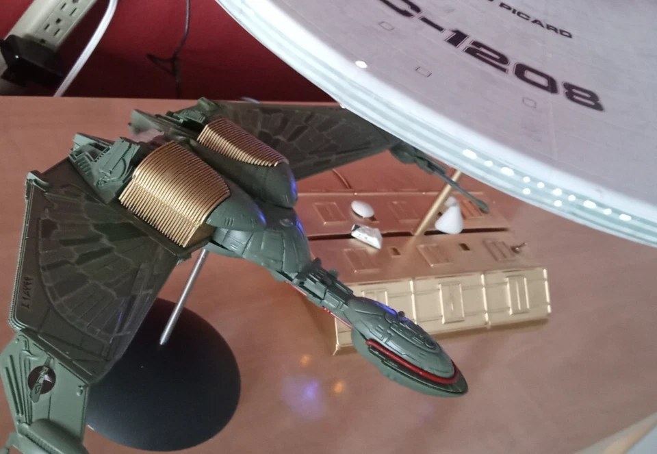 Star Trek Klingon Bird of Prey supplemental decals (1:350 or 1:1000) - Image 4 of 4