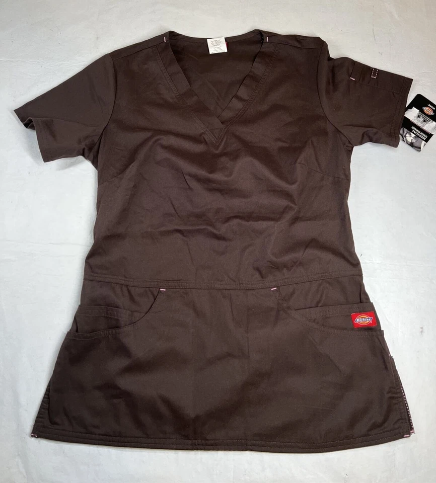 Blusa Médica Dickies Cuello en V Cintura Caída Camisa Marrón con Costuras Rosa Talla XS Foto 3 de 4