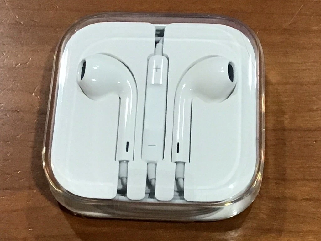 New Apple iPhone Wired Earbuds Headphones