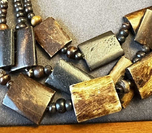 Vintage Necklace Earth Tones Wood & Horn Beads Hook Clasp Multi Strand Costume - Picture 3 of 5