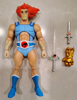 Super7 ULTIMATES! Thundercats Lion-O (LED Eyes) 7'' Action Figure with Accessorie