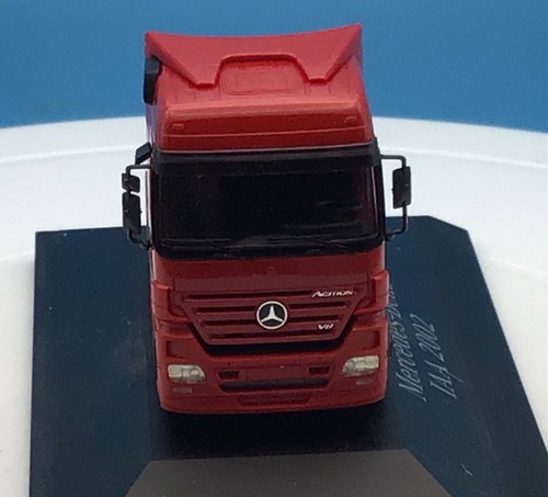 HERPA MERCEDES BENZ IAA2002 TRACTOR CAB SCALE 1:87 - Picture 8 of 10