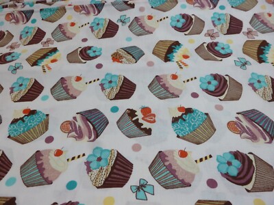 NEU Stoff 100 Baumwolle Patchwork Muffins Kuchen Torte weiß türkis  aubergine
