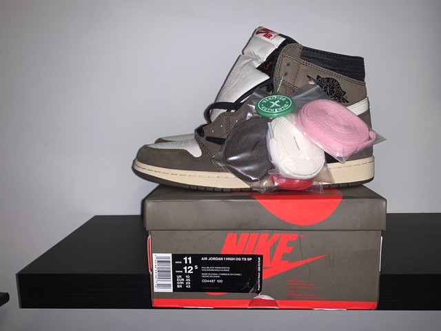 Nike Air Jordan 1 High CD4487-100 - $60.00