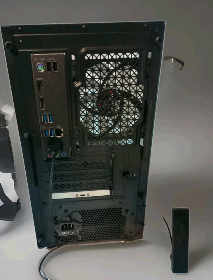 Gaming PC Ryzen5 5600GT 16G RAM, 500G SSD, WiFi/Bluetooth Win11 Pro, Radeon GPU - Image 4 of 4