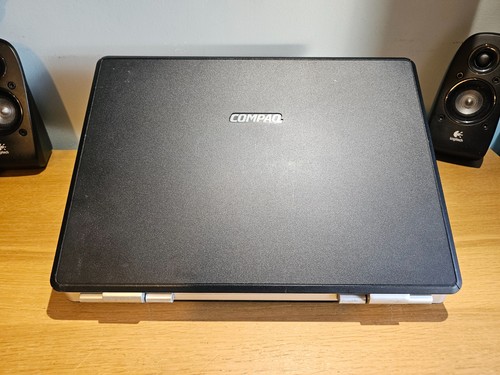 15" Compaq Presario V4335ea Pentium M Vintage Retro Legacy Windows XP Laptop - Picture 4 of 5