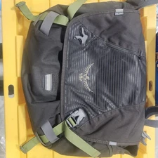 Osprey Flapjack Courier Messenger Crossbody Shoulder Bag Black Green A50