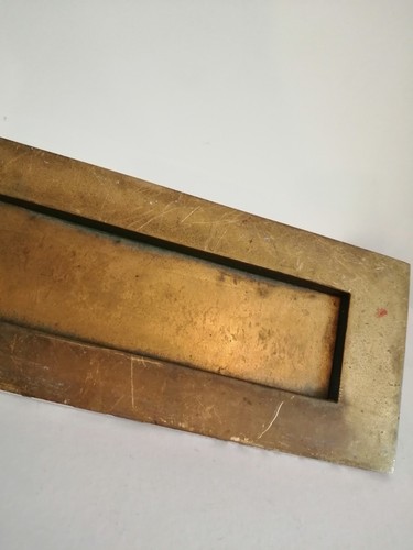 Vintage Reclaimed Brass Letterbox Front Flat Panel Opening Spring Working - Picture 3 of 12