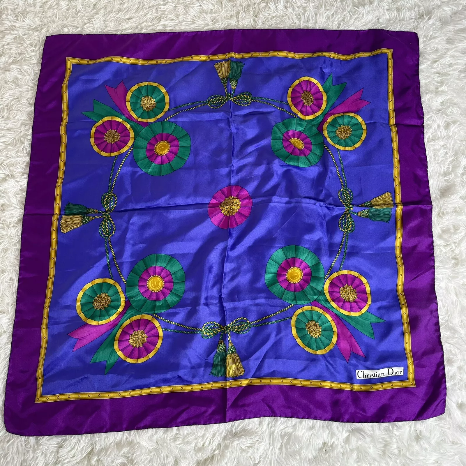 Foulard Christian Dior en soie 