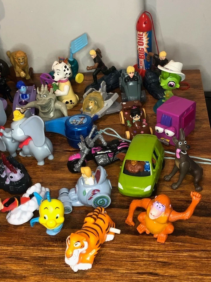 Massive Disney Toy Lot 70+ Figurines, Cake Toppers, McDonalds And Rare Vintage - Image 3 of 4