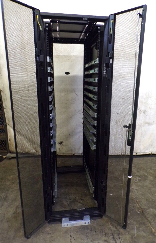 Apc E Netshelter Sx 42u Server Rack 19 Enclosure Cabinet For Sale Online Ebay
