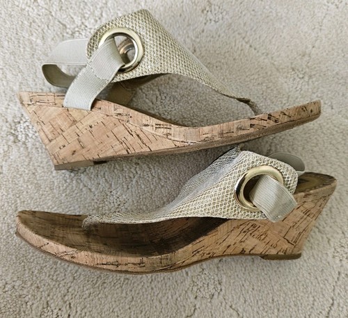 WHITE MOUNTAIN Women's 7 M Aida Wedge Gold Metallic Fabric Sandals Cork Wedge - Picture 1 of 13