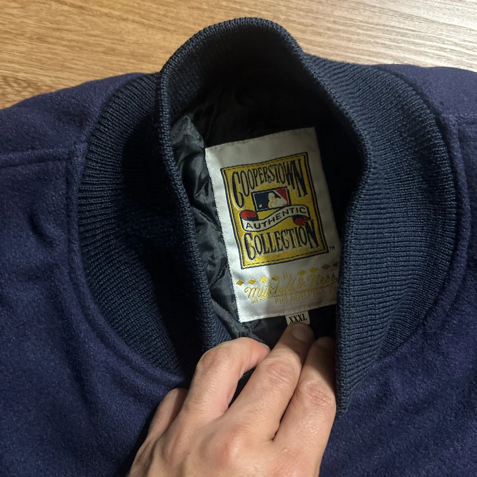 Mitchell and Ness Authentic Jacket/Coat 1935 Boston Braves  3XL - Image 3 of 4