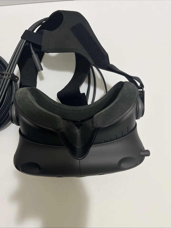 HTC Vive Virtual Reality Headset Only w/ Link Box and Cables - Image 4 of 4
