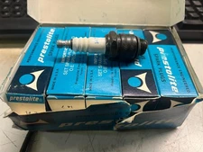 LOT OF 10 NOS Prestolite 147 New Spark Plugs  Vintage 14-7 SAME AS CHAMPION J8C