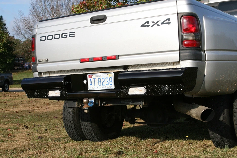 Fab Fours DR94-T1650-1 Black Steel Ranch Rear Bumper Fits Ram 2500 Ram 3500 - Imagem 3 de 3