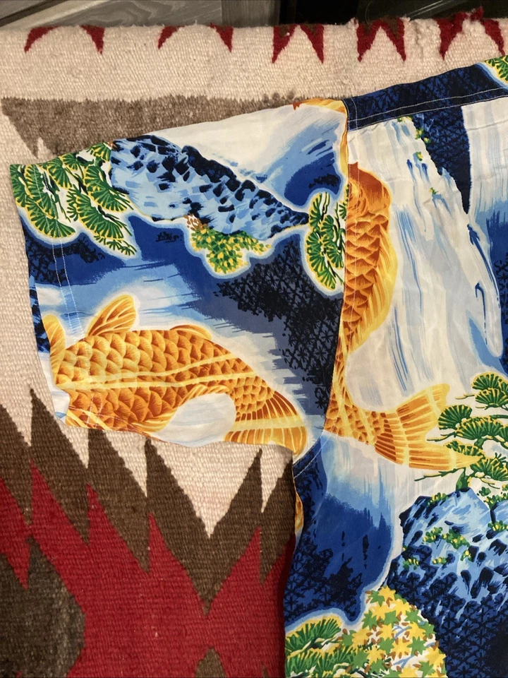 Camisa Hawaiana De Colección Avanti Seda Para Hombres Grande Koi Carpa Asiática Cuello Lazo 24x30 Foto 3 de 4