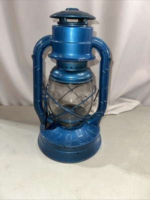 Seltene DIETZ NO.2 D-Lite Blue Globe BLAUE ÖL LATERNE SCHEUNENLICHT METALL