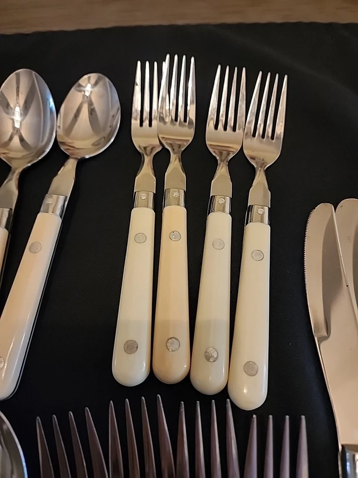 Cubiertos vintage WF Mardi Gras mango blanco 19 piezas acero inoxidable Corea plz LEER  Foto 3 de 4