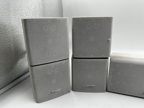 BOSE (R) Lifestyle 28 Series DVD Home Entertainment System ( White ) - Picture 3 of 6