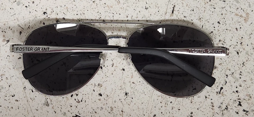 Lentes grises Foster Grant 25631 FGX plateadas marcos aviador usadas algo de desgaste Foto 2 de 4
