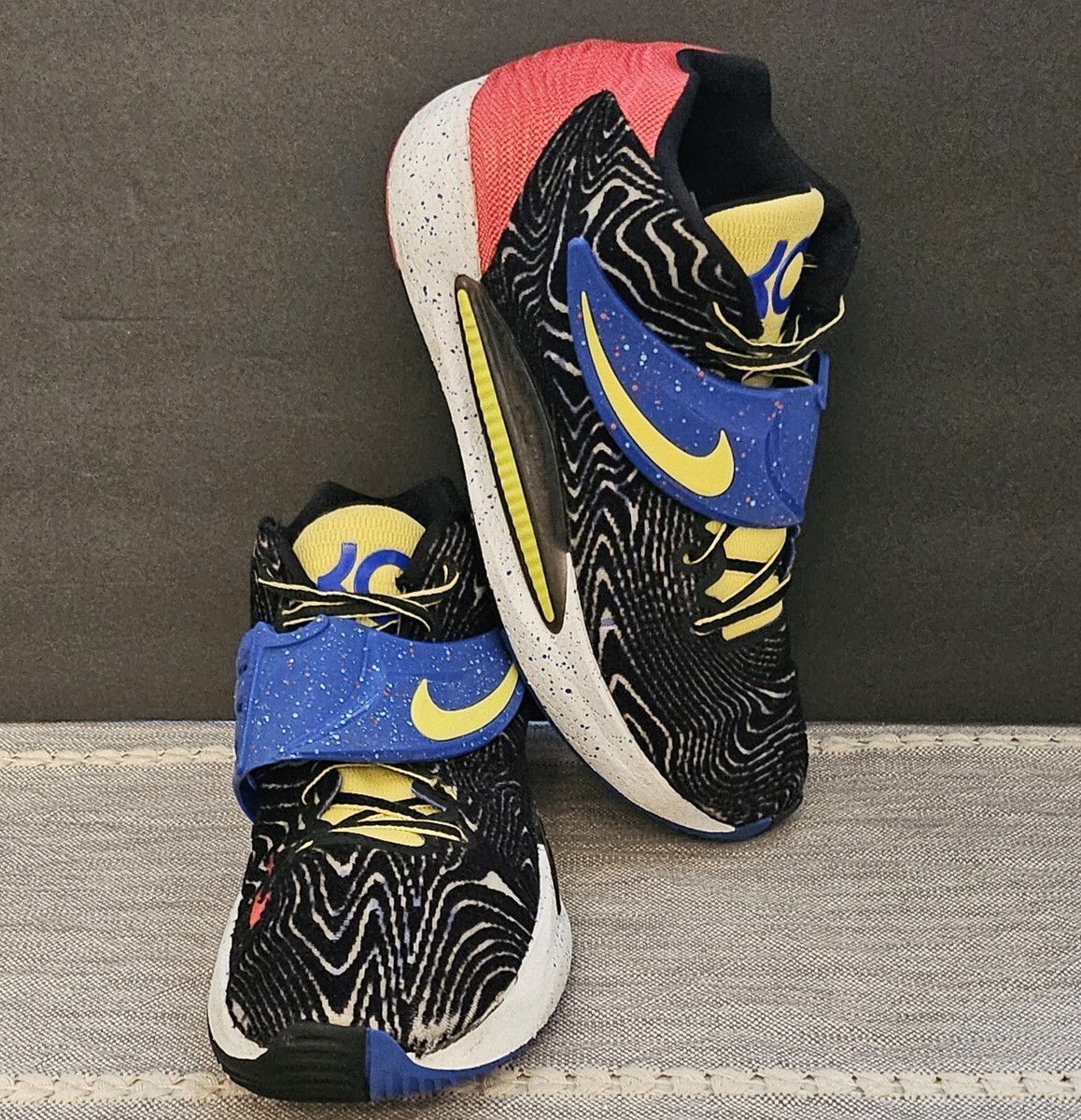 Nike KD 14's Pop Art Sneakers, M9, Very Good Pre-owned Cond