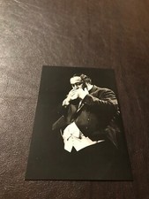 NEW 6 X 4 MUSIC UNPOSTED POSTCARD - LUCIANO PAVAROTTI - PERFORMANCE....SLOT 143