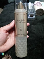 BATH AND BODY WORKS Snowflakes  Cashmere FINE FRAGRANCE MIST 8 OZ BRAND NEW