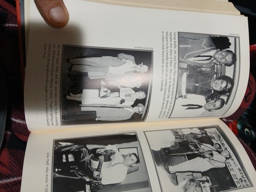 George Jones I Lived To Tell It All W/ Tom Carter HC Autographed - Picture 6 of 7