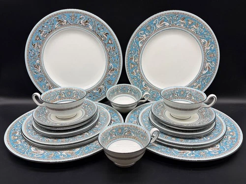 Wedgwood Florentine Turquoise 5 Piece Place Setting x 4 Bone China England 20pcs