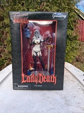 Femme Fatales LADY DEATH PVC Diorama Statue Diamond Select Toys Comic Rare