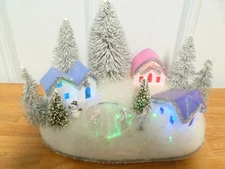 Fiber Optic Christmas Village Holiday Skating Pond w/ Putz Style Houses -  Works
