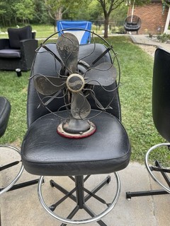 vintage 1920's Westinghouse Oscillating Desk Fan Model 457678.