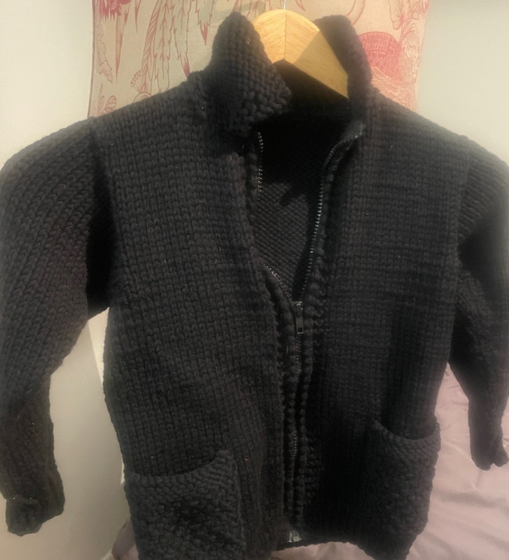 toddler sweater @ 3-4T fine Italian wool, cable knit, zipper and pocket