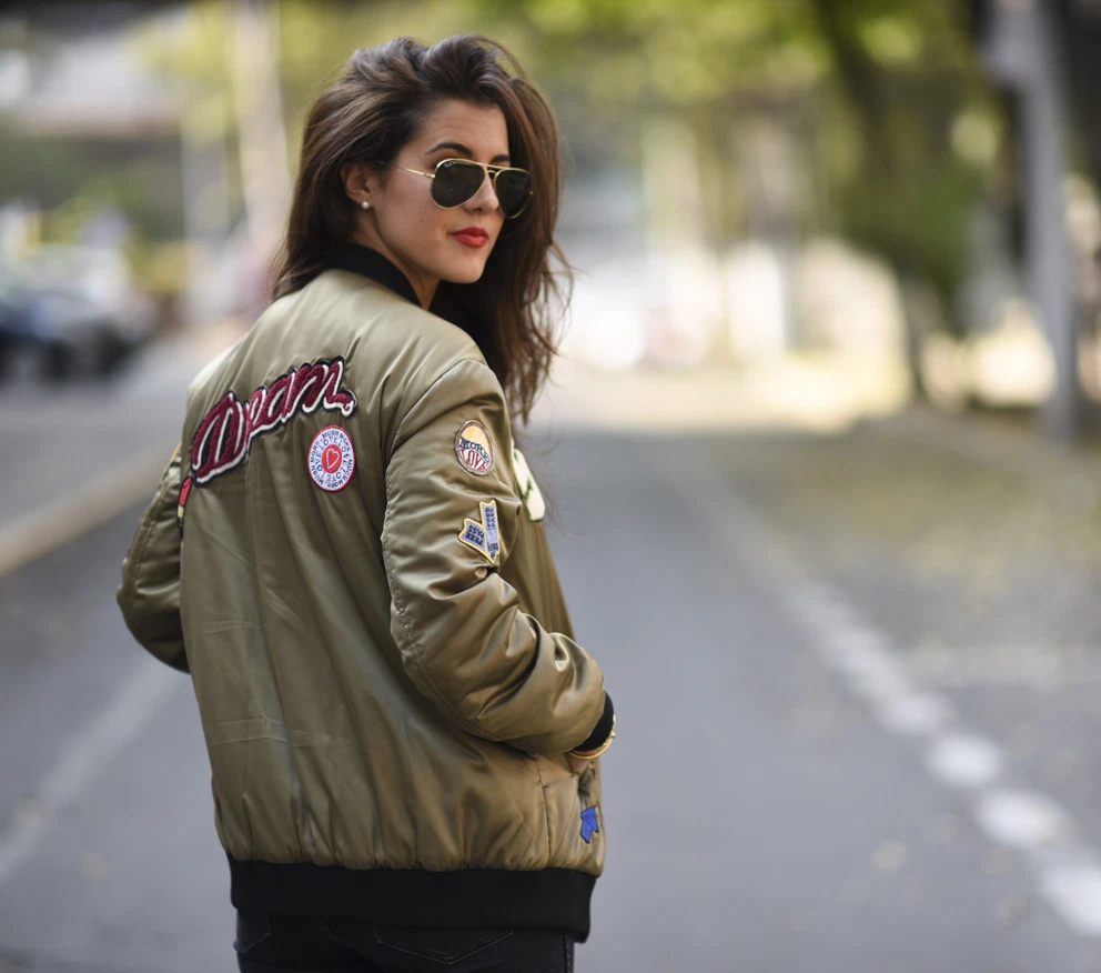 ZARA OVERSIZED BOMBER JACKET WITH PATCHES KHAKI REF.5070 008 S M BLOGGERS FAV