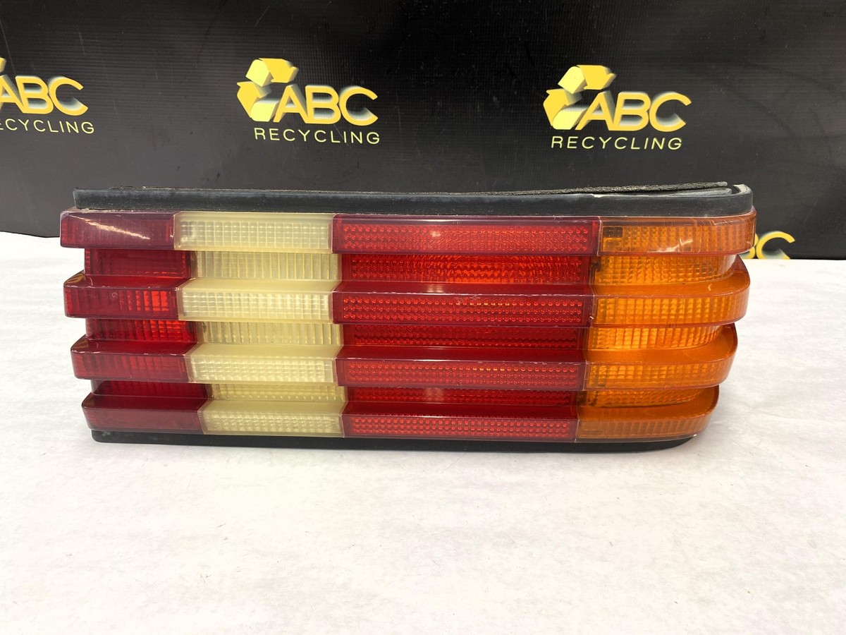 1981-1985 Mercedes-Benz 380SEL Right Passenger Tail Light Assembly