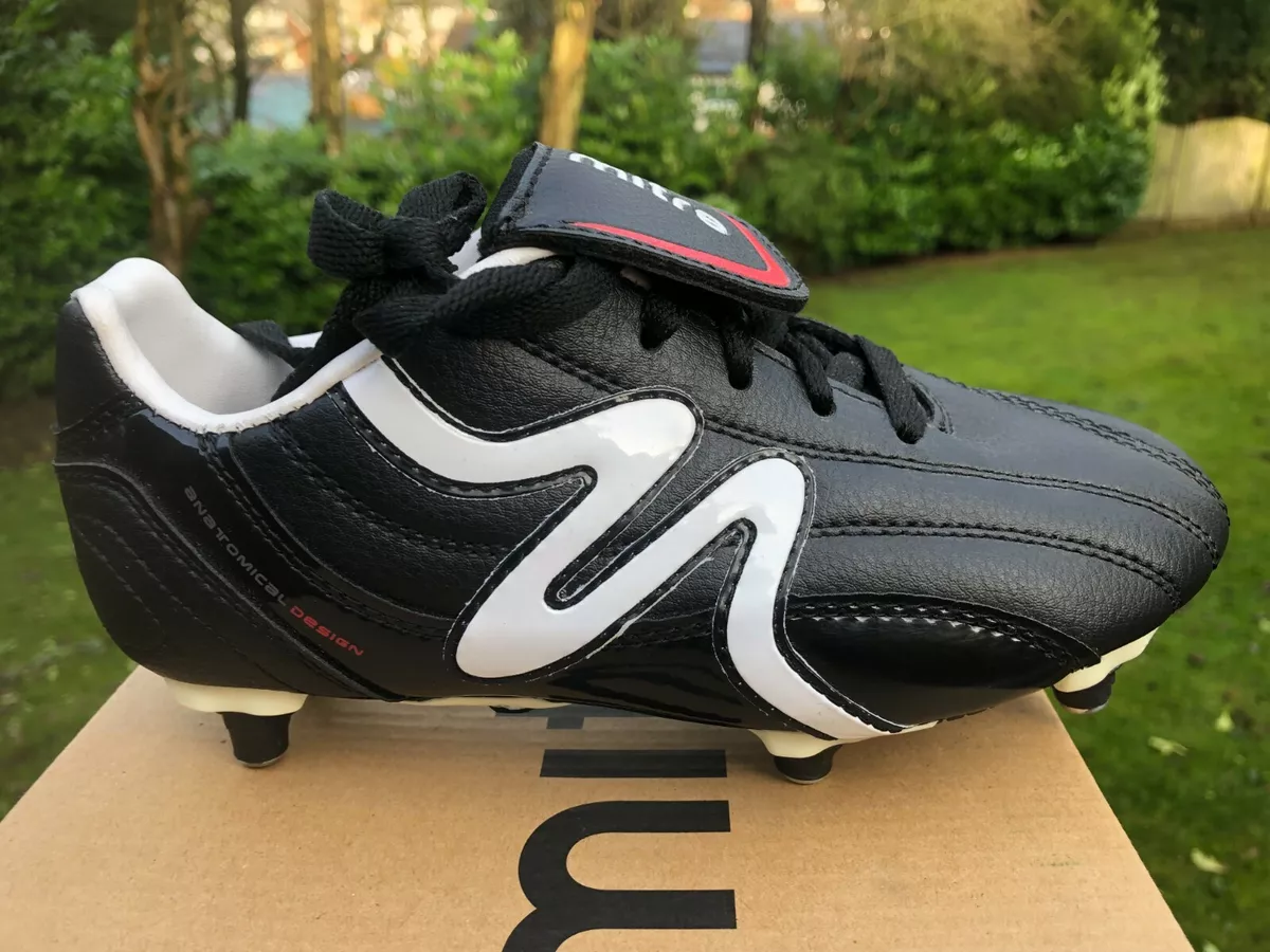 Infants football boots outlet